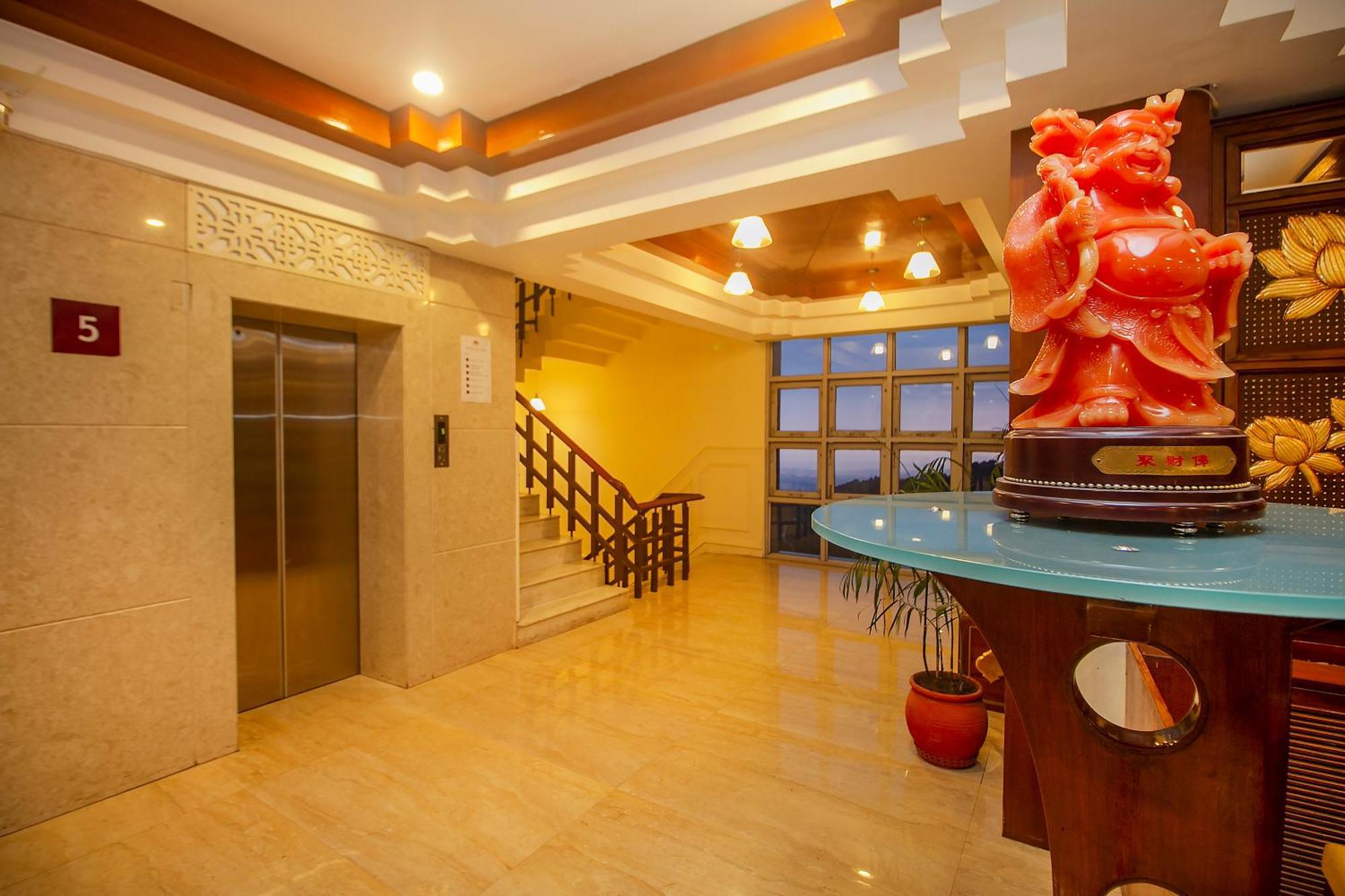 Amritara Surya, Mcleodganj, Dharamshala Hotel Eksteriør billede